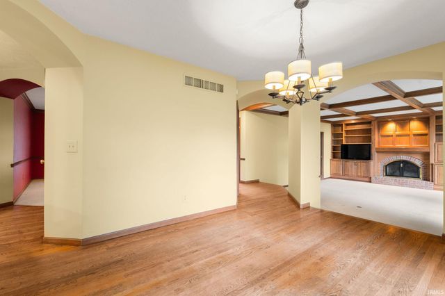 51945 Lake Knoll Court, Granger, IN 46530