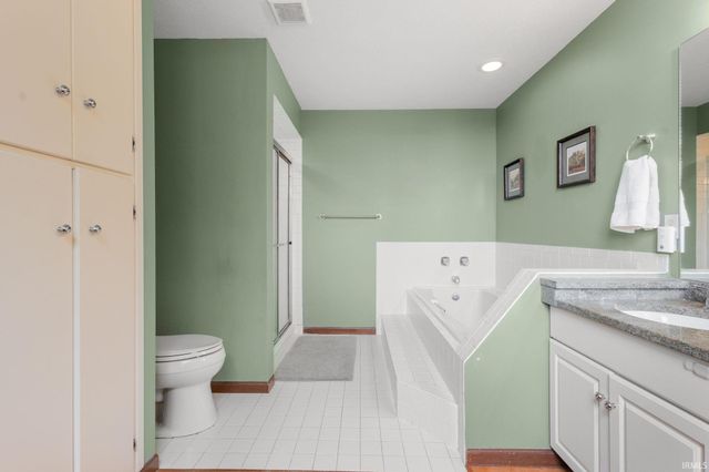 51945 Lake Knoll Court, Granger, IN 46530