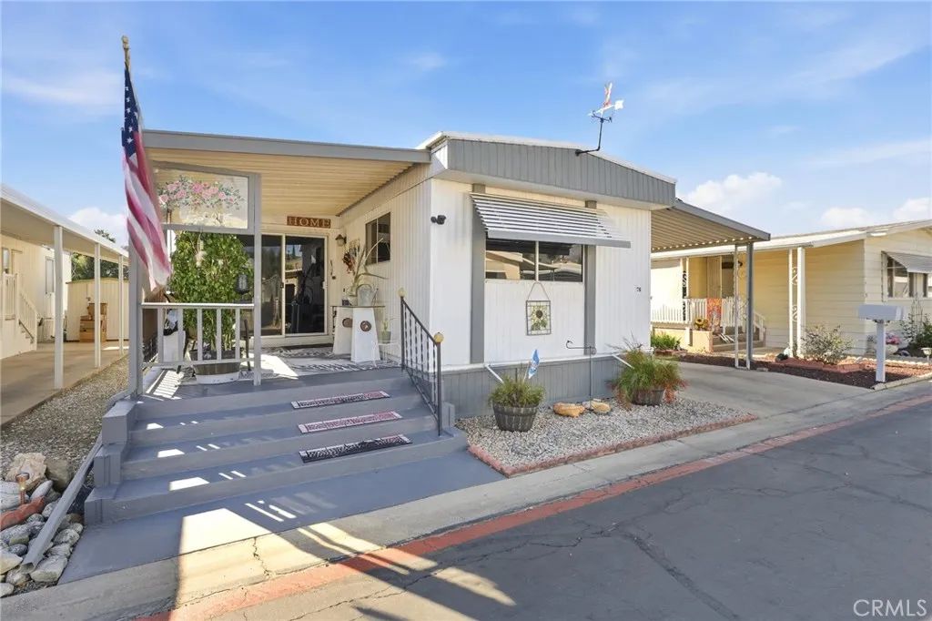 975 California 76, Calimesa, CA 92320