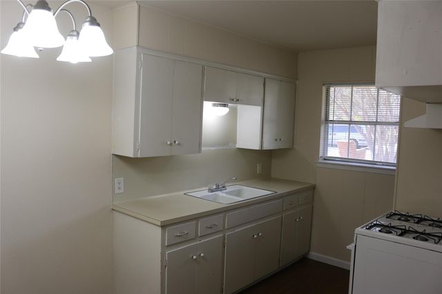 1705 Walnut ST 3, Georgetown, TX 78626