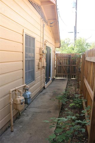 1705 Walnut ST 3, Georgetown, TX 78626
