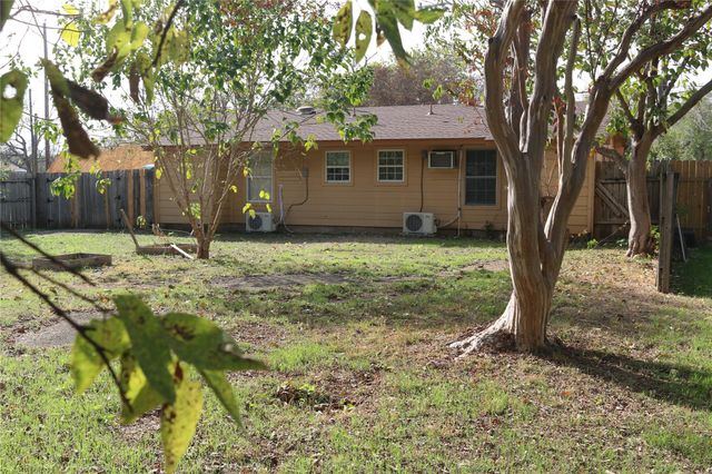 1705 Walnut ST 3, Georgetown, TX 78626