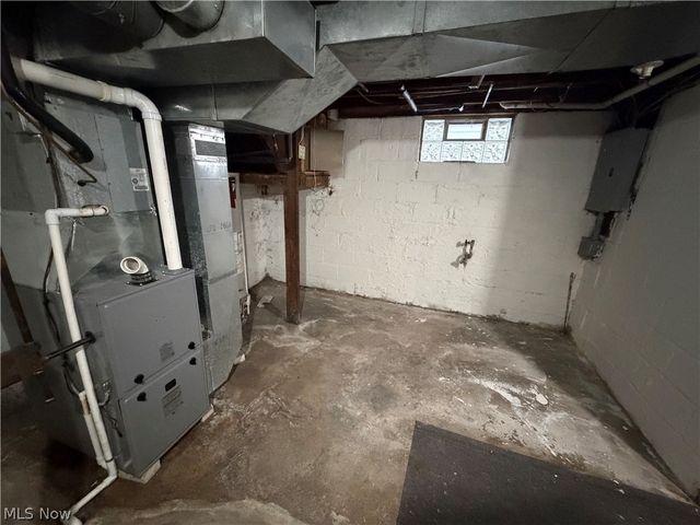 5177 Mahoning Avenue NW, Warren, OH 44483