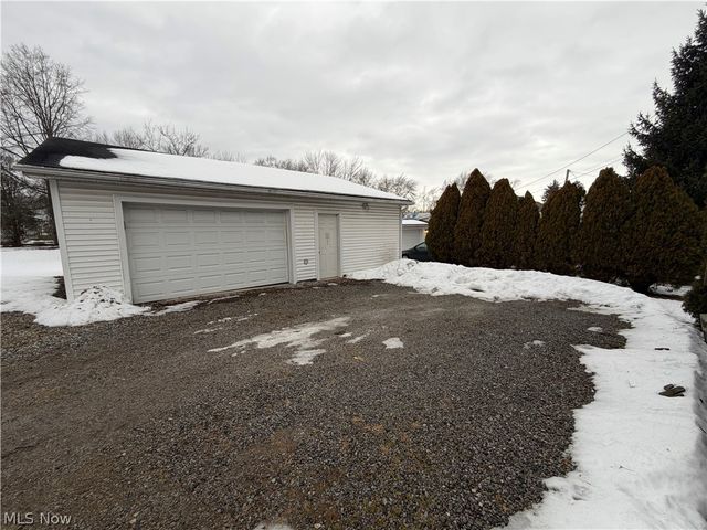 5177 Mahoning Avenue NW, Warren, OH 44483