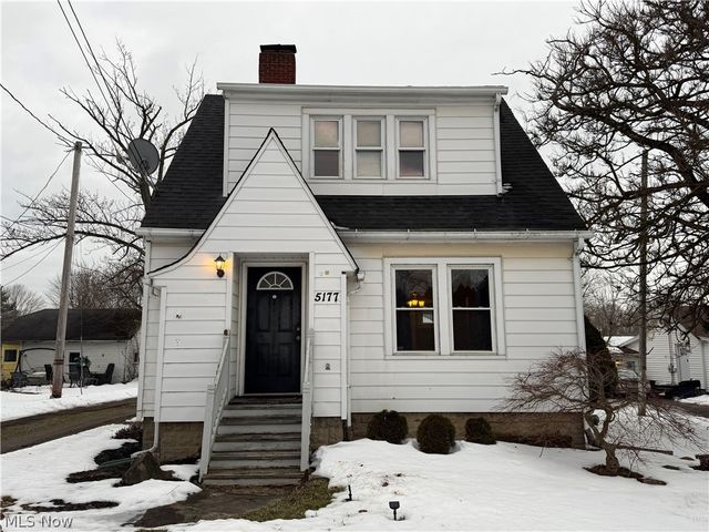 5177 Mahoning Avenue NW, Warren, OH 44483