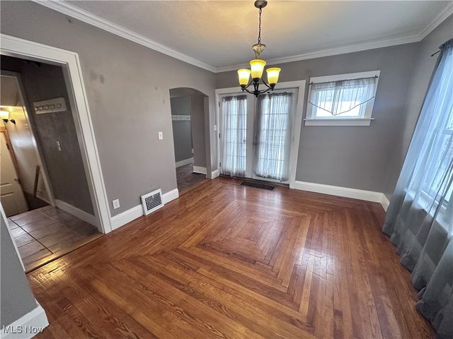 5177 Mahoning Avenue NW, Warren, OH 44483