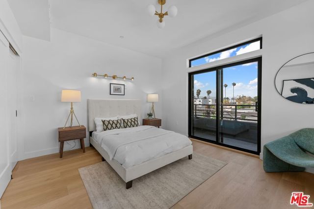 5443 Blackwelder Street, Los Angeles, CA 90016
