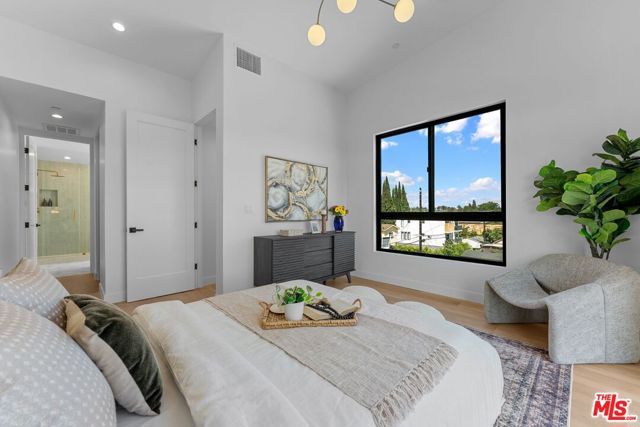 5443 Blackwelder Street, Los Angeles, CA 90016