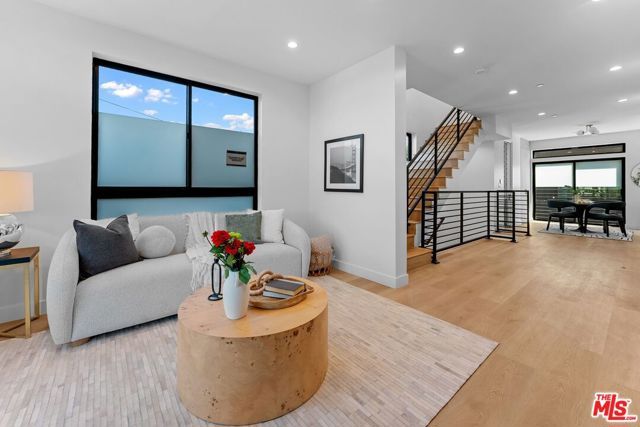 5443 Blackwelder Street, Los Angeles, CA 90016