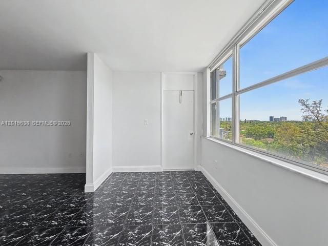1300 NE Miami Gardens Dr 803E, Miami, FL 33179