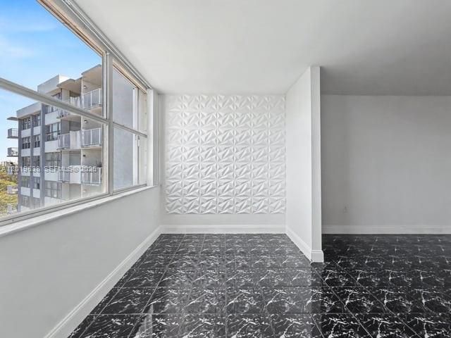 1300 NE Miami Gardens Dr 803E, Miami, FL 33179
