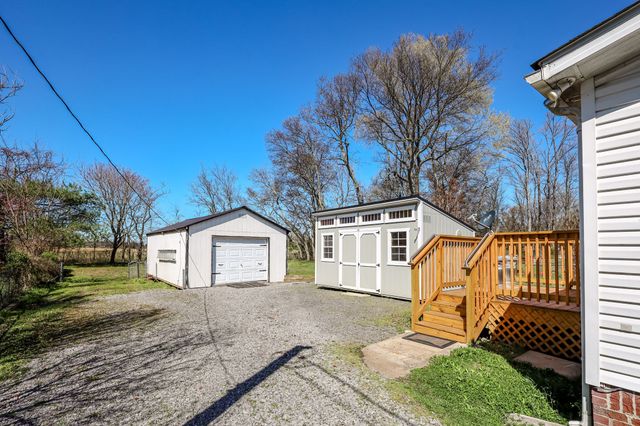 201 Orchard Ln, Bell Buckle, TN 37020