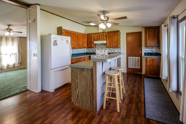 201 Orchard Ln, Bell Buckle, TN 37020