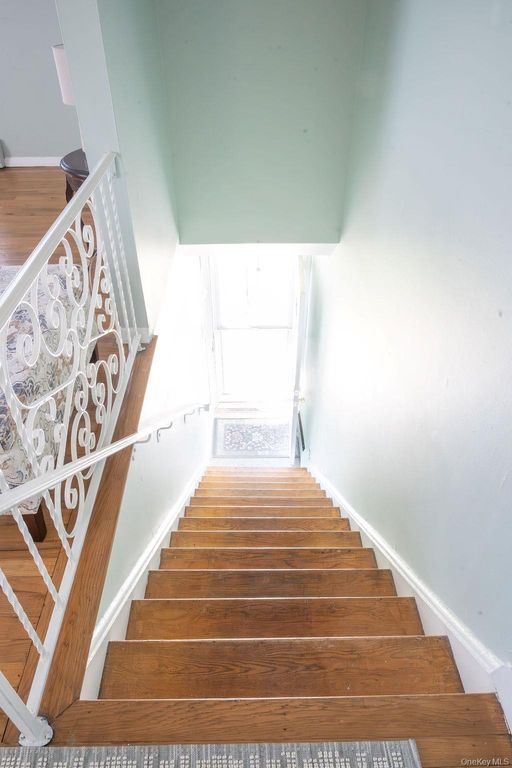 125 Farber Dr 125, West Babylon, NY 11704 — photo 5