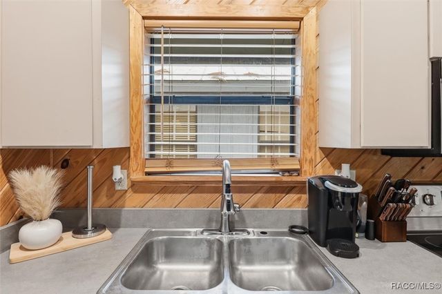 7051 182nd Street, Inglis, FL 34449