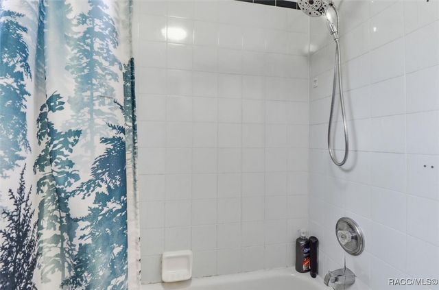 7051 182nd Street, Inglis, FL 34449