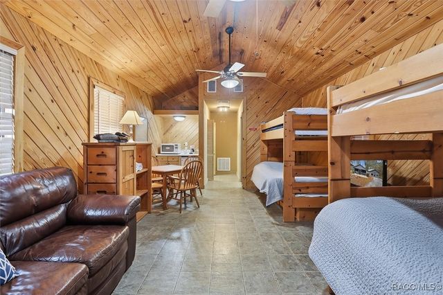 7051 182nd Street, Inglis, FL 34449