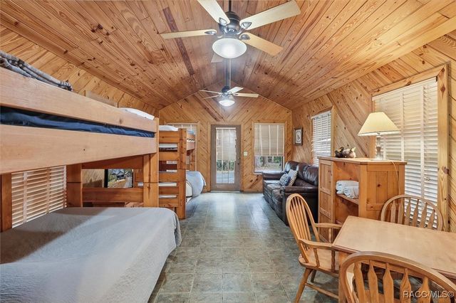 7051 182nd Street, Inglis, FL 34449