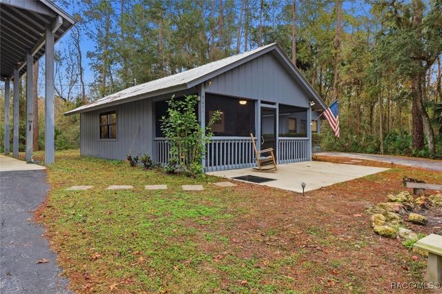 7051 182nd Street, Inglis, FL 34449