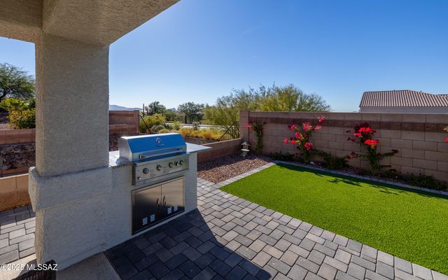 5374 W Senita Cactus Court, Marana, AZ 85658