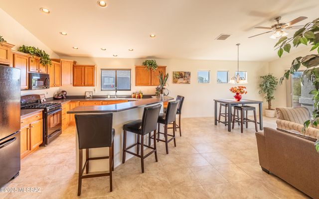 5374 W Senita Cactus Court, Marana, AZ 85658