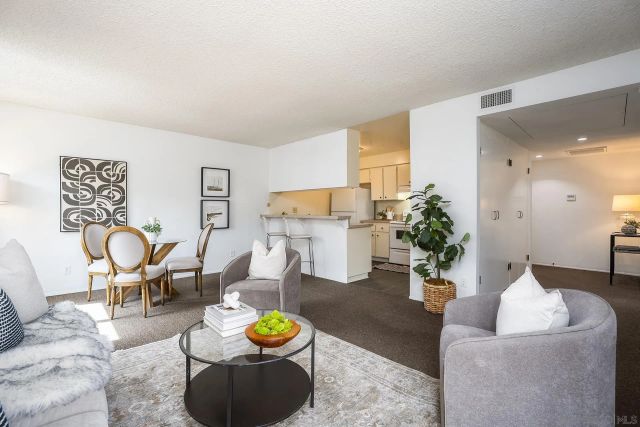 3982 Valeta Street 273, San Diego, CA 92110