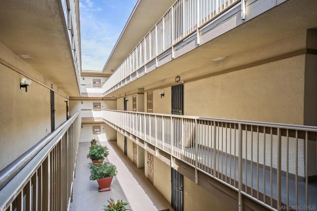 3982 Valeta Street 273, San Diego, CA 92110