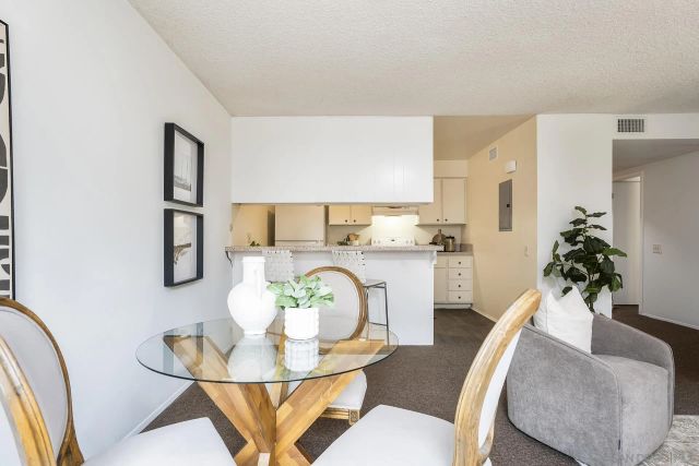 3982 Valeta Street 273, San Diego, CA 92110