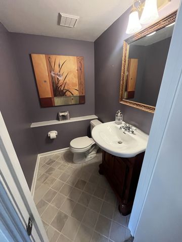 5016 Twin Lakes Dr, Old Hickory, TN 37138