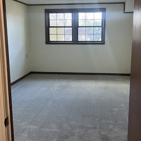 5016 Twin Lakes Dr, Old Hickory, TN 37138