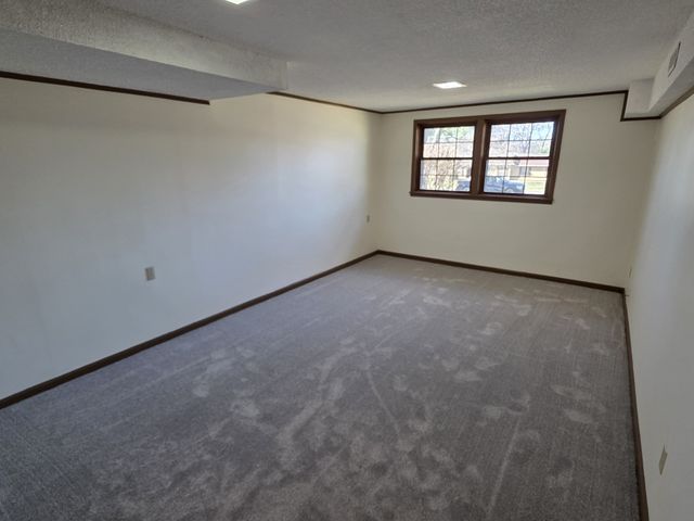 5016 Twin Lakes Dr, Old Hickory, TN 37138