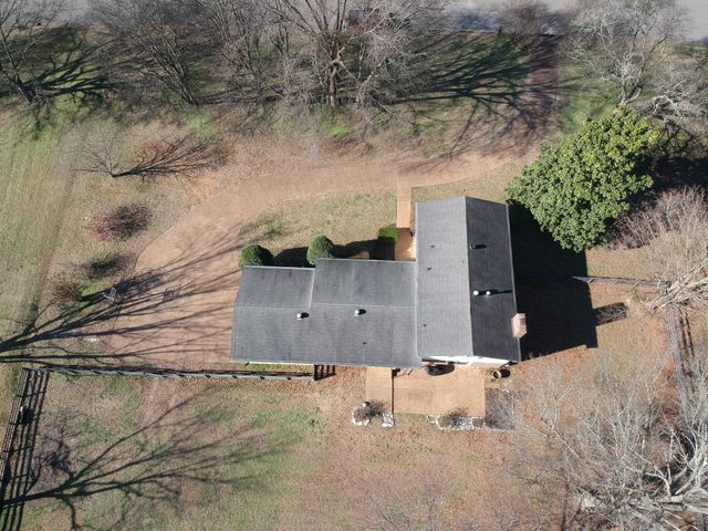 5016 Twin Lakes Dr, Old Hickory, TN 37138