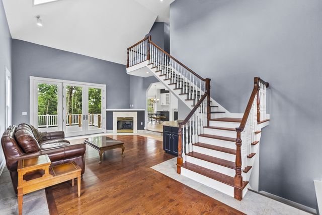 101 Governors Point Blvd, Hendersonville, TN 37075