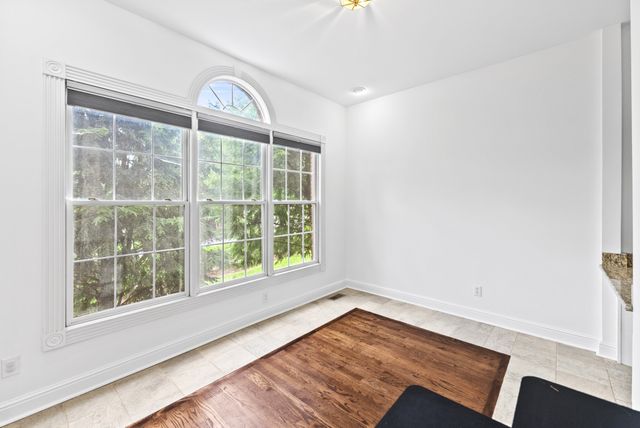 101 Governors Point Blvd, Hendersonville, TN 37075