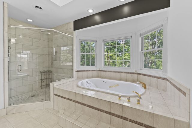101 Governors Point Blvd, Hendersonville, TN 37075