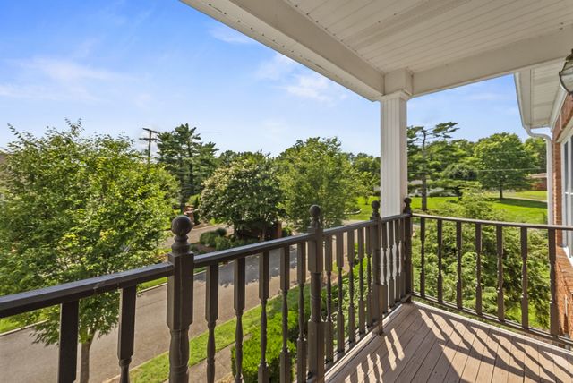 101 Governors Point Blvd, Hendersonville, TN 37075