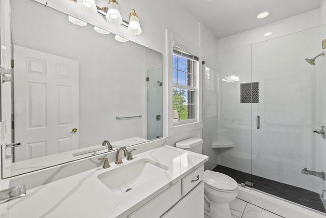 101 Governors Point Blvd, Hendersonville, TN 37075