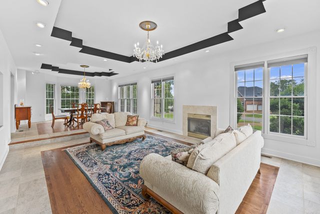 101 Governors Point Blvd, Hendersonville, TN 37075