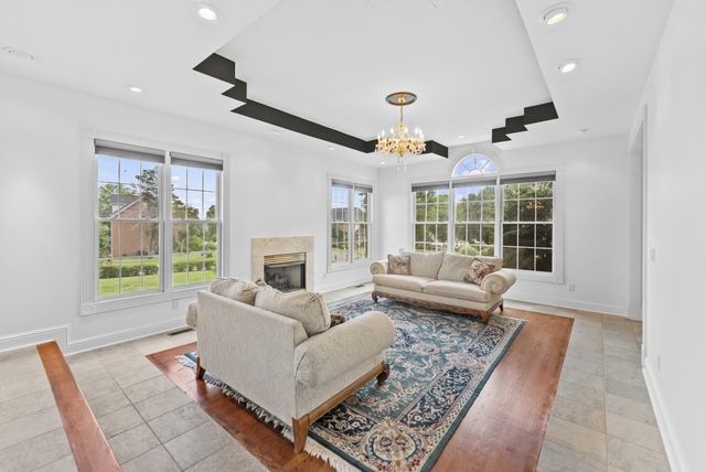 101 Governors Point Blvd, Hendersonville, TN 37075