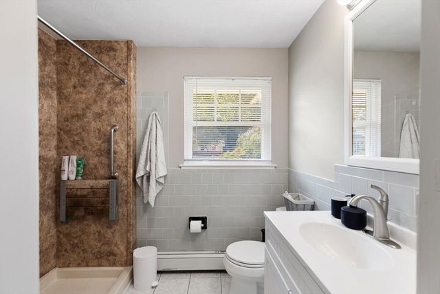 18 Brookfield Dr, Brockton, MA 02302