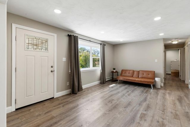 18 Brookfield Dr, Brockton, MA 02302