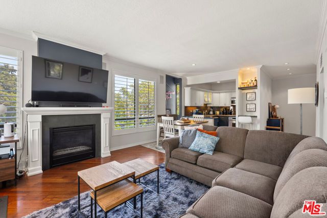 8960 Cynthia Street 207, West Hollywood, CA 90069