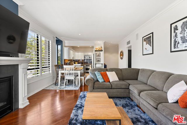 8960 Cynthia Street 207, West Hollywood, CA 90069