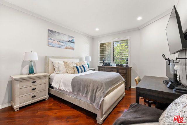 8960 Cynthia Street 207, West Hollywood, CA 90069