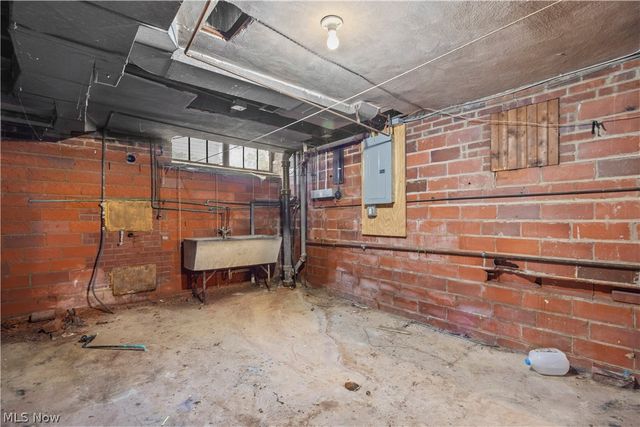 959 Allison Avenue, Lorain, OH 44052