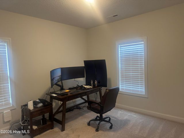 592 Appalachian Trail S, Jacksonville, NC 28546