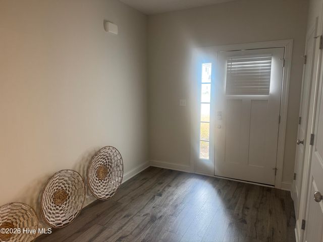 592 Appalachian Trail S, Jacksonville, NC 28546