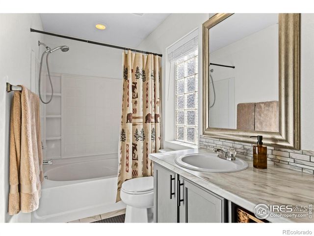 3919 Arrowwood Lane, Johnstown, CO 80534