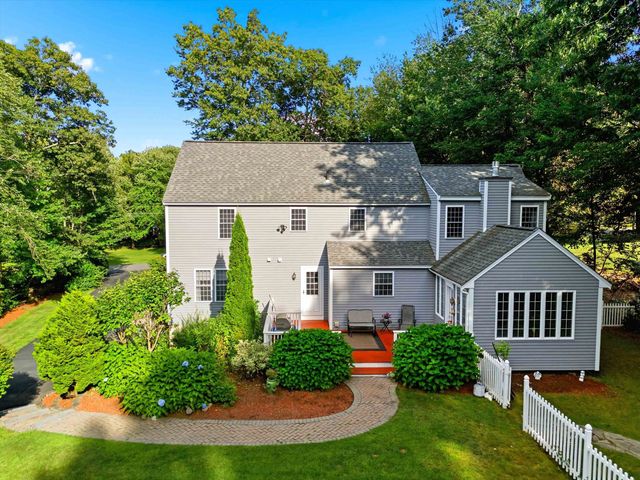 16 Alyssa Drive, Derry, NH 03038