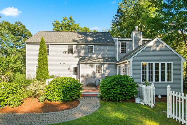 16 Alyssa Drive, Derry, NH 03038